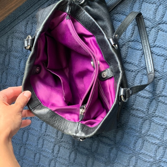 Coach handbag with cross body optional - Picture 3 of 4